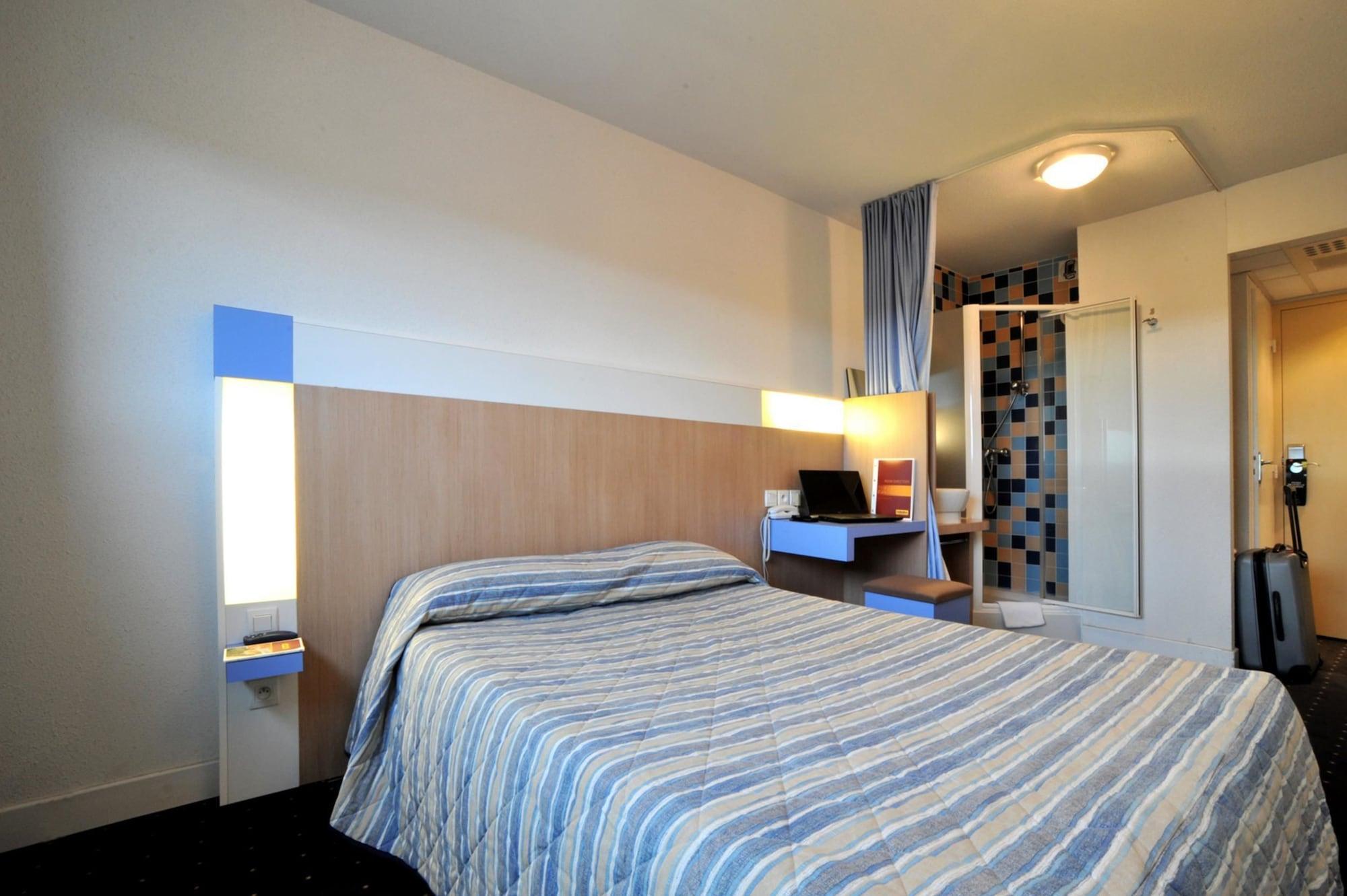 The Originals Access, Hotel Millau Sud L'Hospitalet-du-Larzac Exterior photo