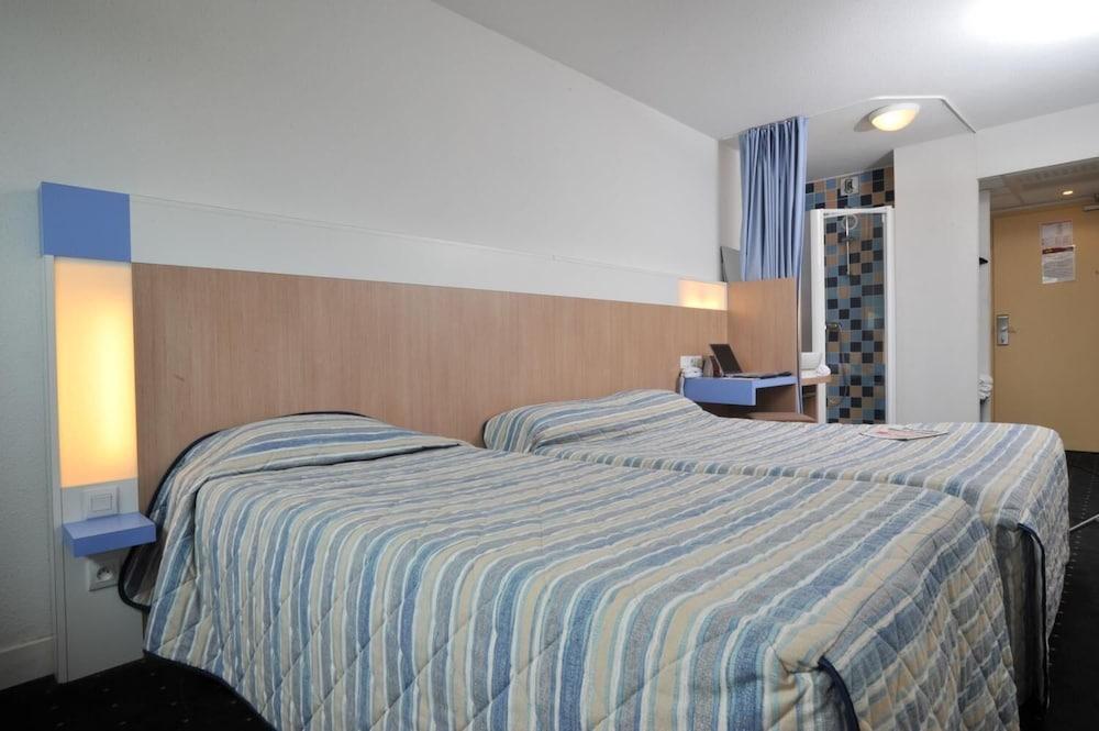 The Originals Access, Hotel Millau Sud L'Hospitalet-du-Larzac Exterior photo