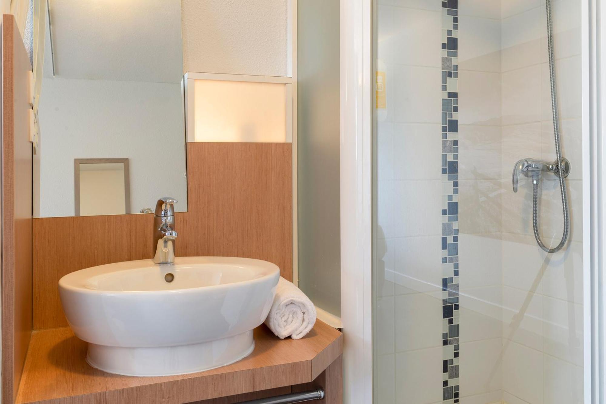 The Originals Access, Hotel Millau Sud L'Hospitalet-du-Larzac Exterior photo